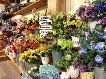 「カイナン」　（愛媛県四国中央市）の花屋店舗写真3